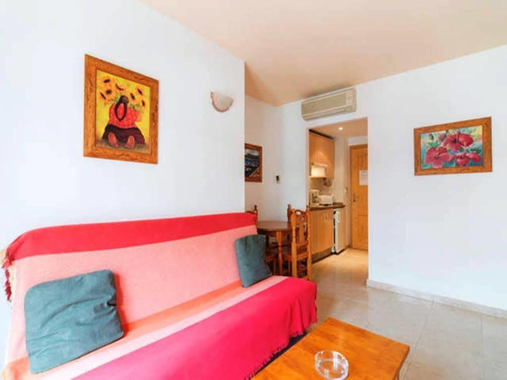 Vicenta Apartaments 托雷莫利诺斯 外观 照片