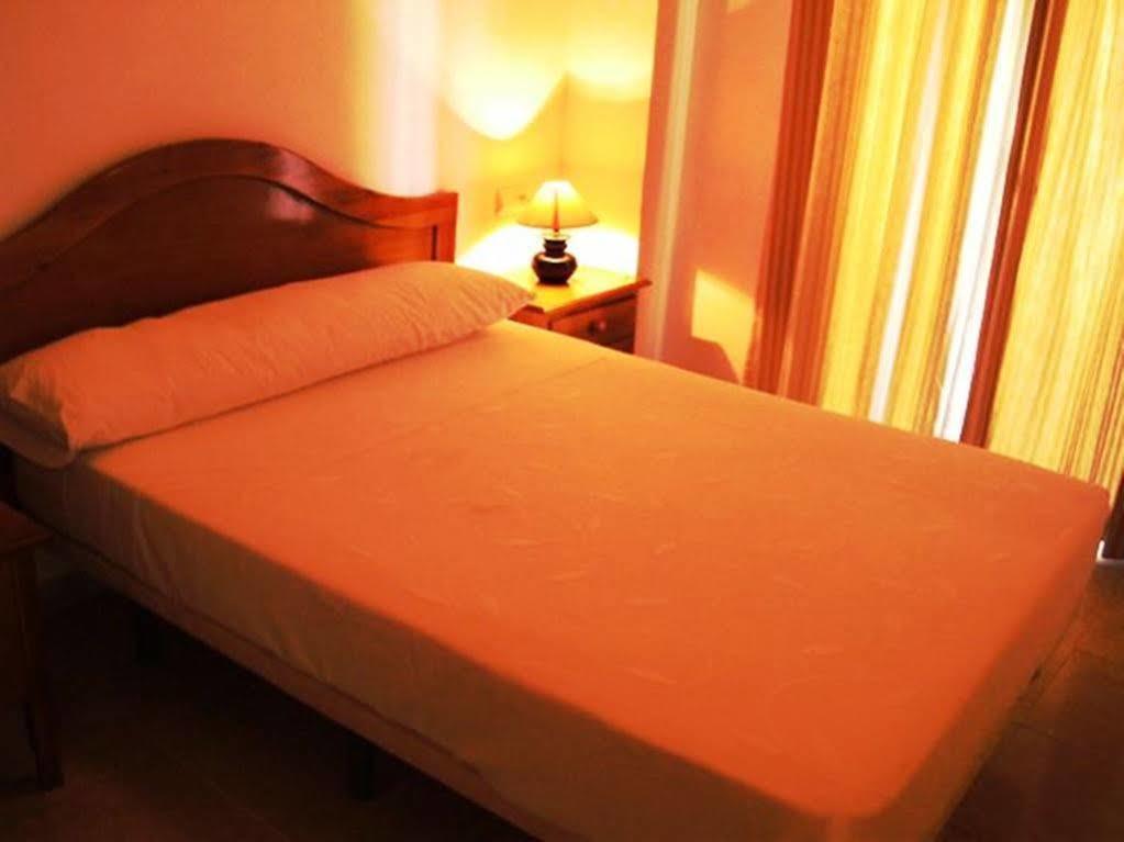 Vicenta Apartaments 托雷莫利诺斯 外观 照片